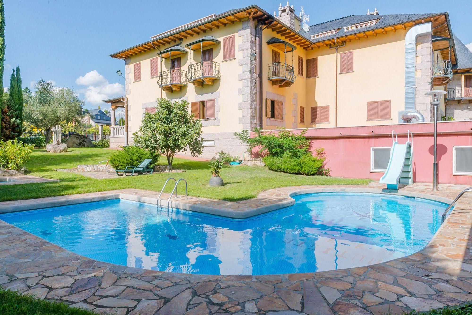 Villamartín Complejo Hostelero Paladium מראה חיצוני תמונה