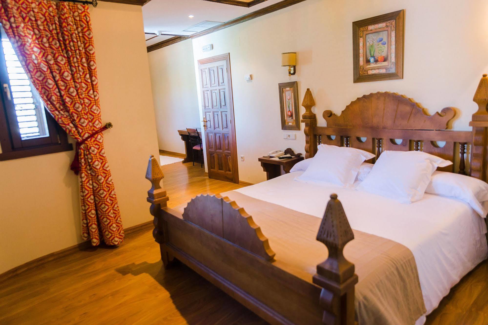 Villamartín Complejo Hostelero Paladium מראה חיצוני תמונה