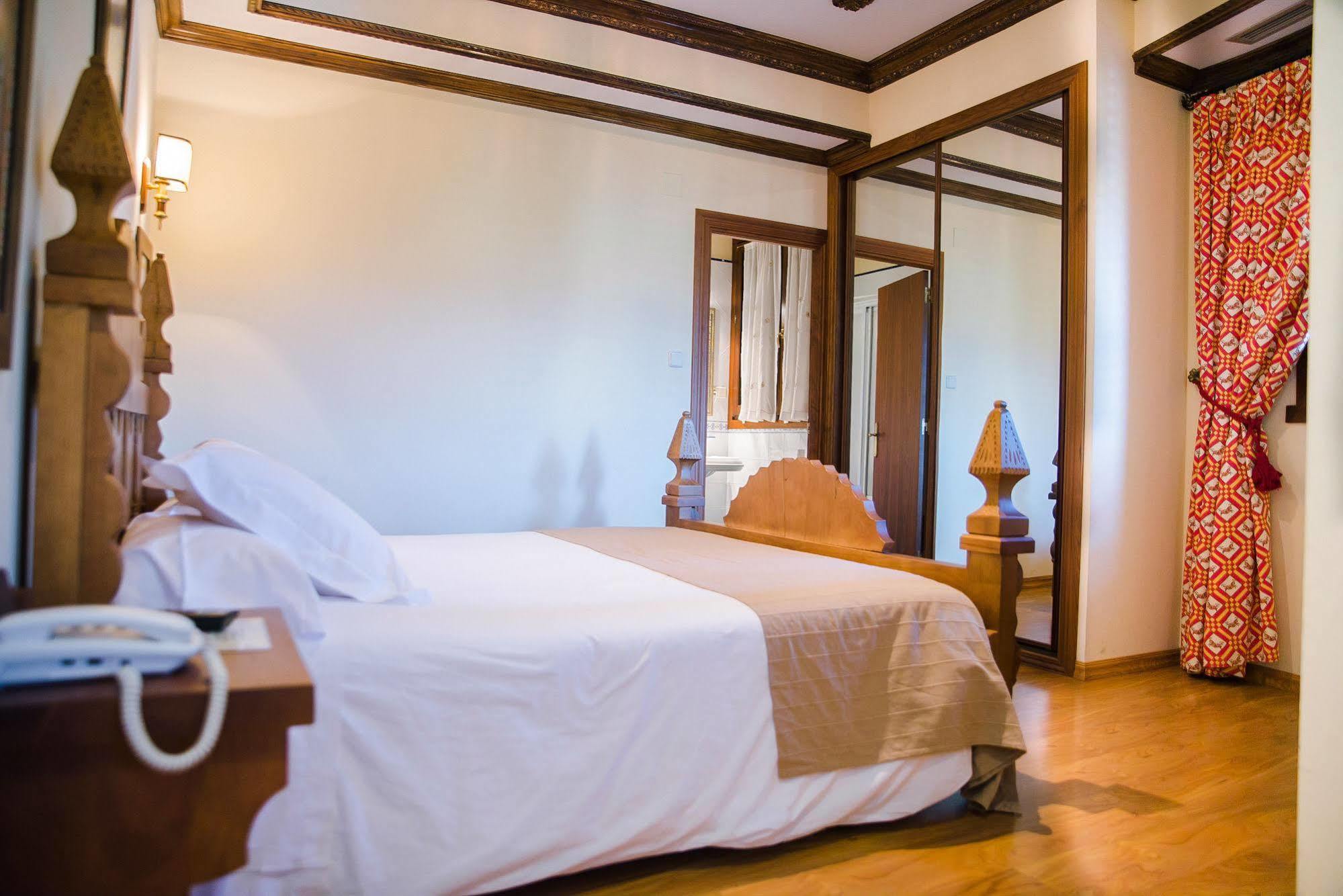 Villamartín Complejo Hostelero Paladium מראה חיצוני תמונה